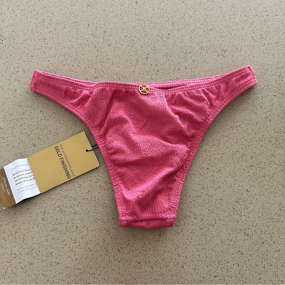 New ViX solid pink Brazilian bikini bottom - Picture 4 of 4